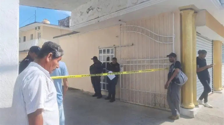 Localizan a adulto mayor muerto por posible infarto en hotel de Macuspana
