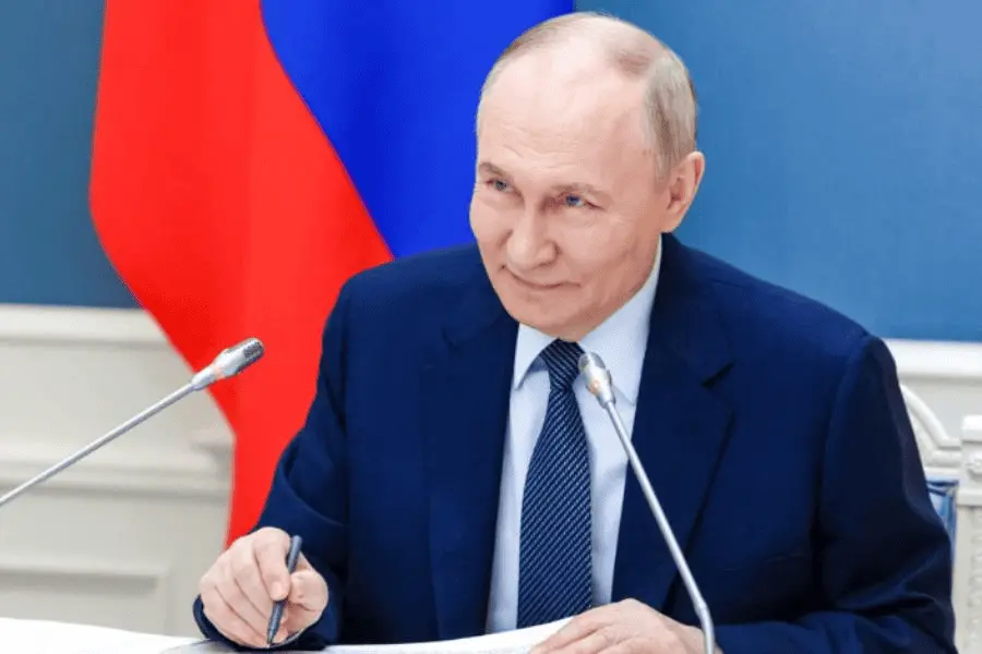 Putin asegura que nuevas sanciones no alteraran bienestar de la economía rusa