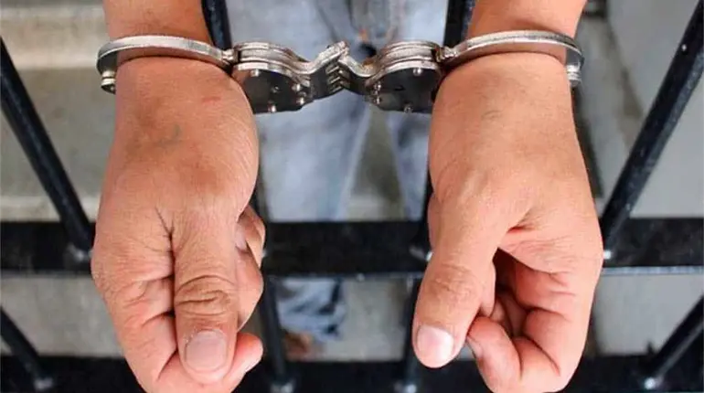 FGR Tabasco obtiene sentencias contra 4 sujetos por portación de armas y cartuchos