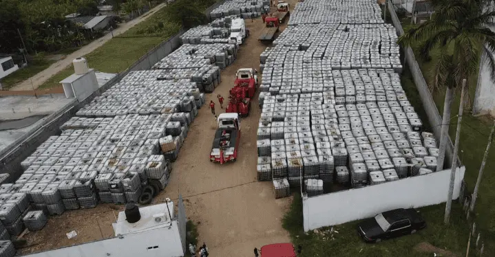 Más de 98 millones de litros de "huachicol" aseguran el primer año de gobierno: Gabinete de Seguridad Más de 98 millones de litros de "huachicol" aseguran el primer año de gobierno: Gabinete de Seguridad