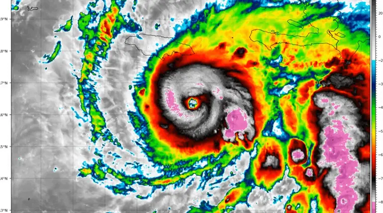Huracán Melissa ya es categoría 4 en el Caribe este domingo