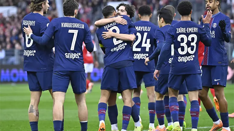 Paris Saint-Germain golea al Brest con doblete de Hakimi y son líderes de la Ligue 1