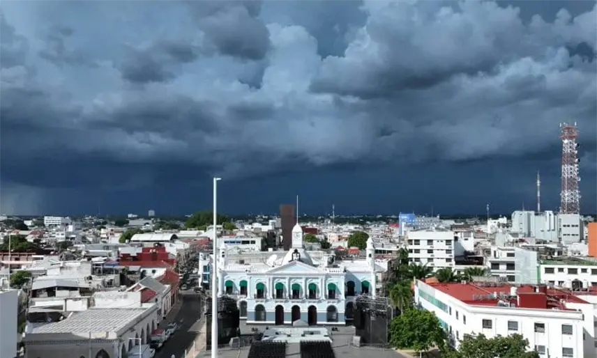Elevan alerta naranja por lluvias fuertes del frente frío no. 13 en Tabasco