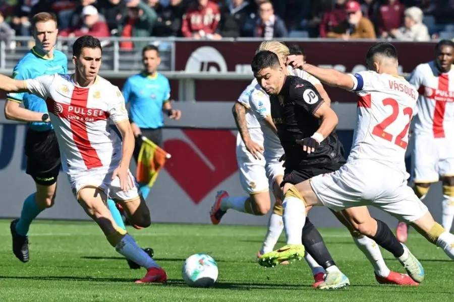 Johan Vásquez y el Genoa vuelven a perder, son últimos de la Serie A