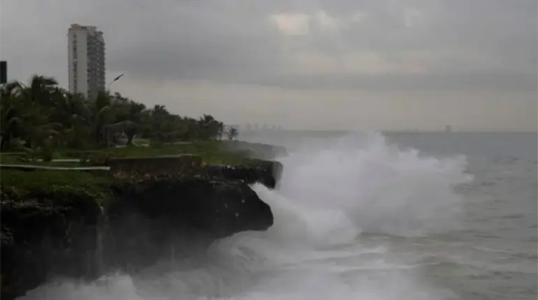 SRE pide a mexicanos en Jamaica mantenerse alerta por Huracán Melissa