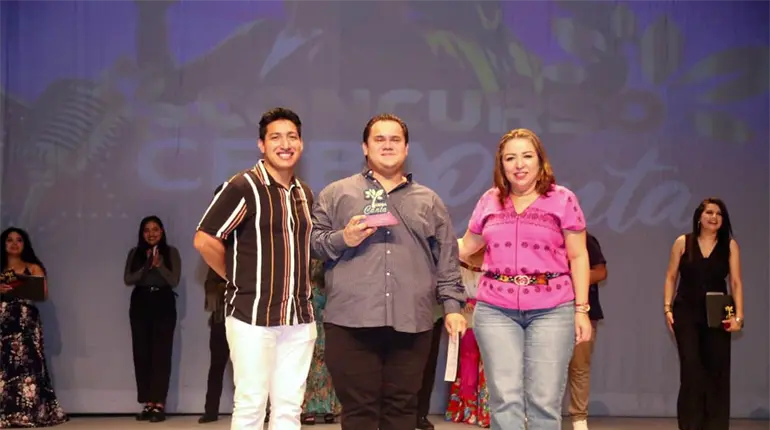 Ganador del ´Ceiba Canta´, representará a Tabasco en un concurso internacional en Colombia