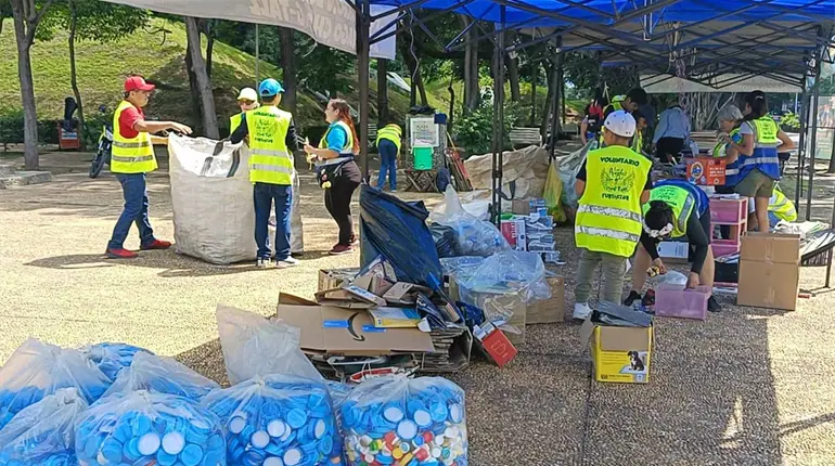 Los Ángeles del Mago Chong-Tall realizan nueva campaña de reciclaje con causa para niños con cáncer