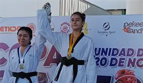 Orgullo UJAT: Nicole Campos gana oro en la Copa Campeche de Taekwondo