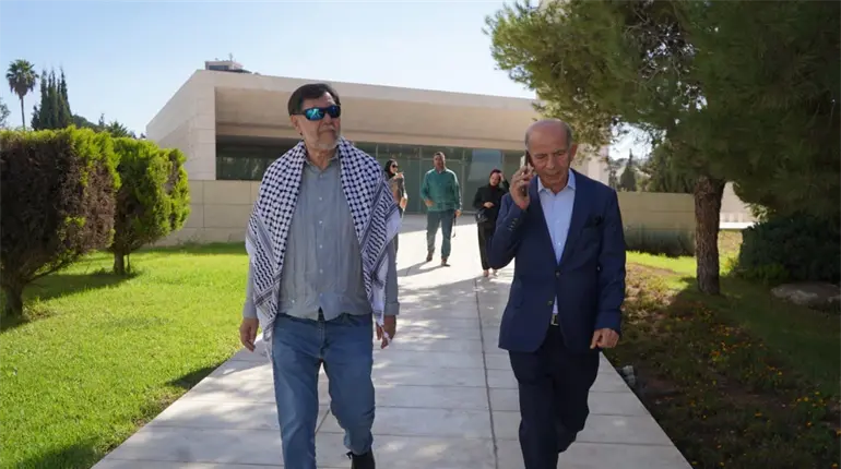 Lilly Téllez pide al Senado investigar y aclarar el viaje de Fernández Noroña a Palestina