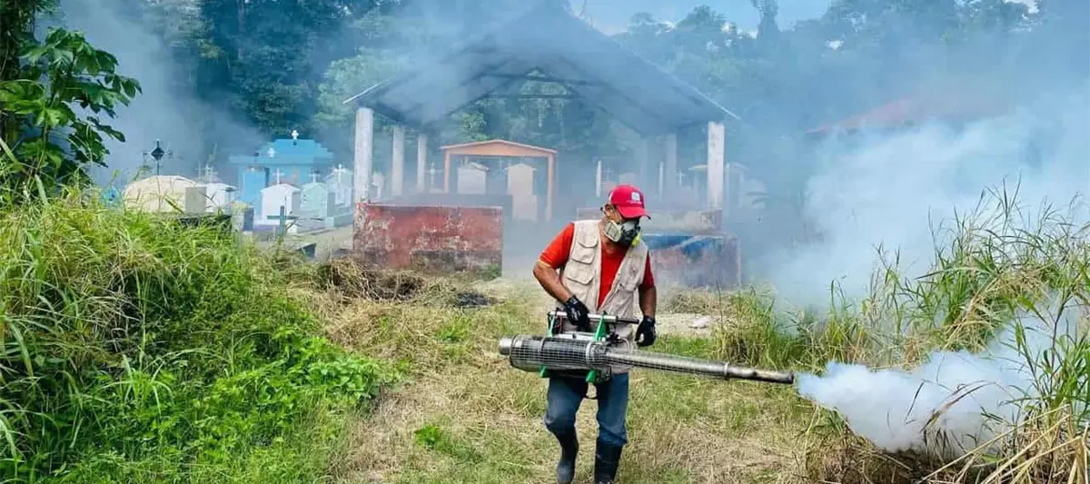 Despliega Salud operativo de fumigación en 286 panteones de Tabasco por Día de Muertos