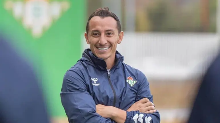 Deportivo La Coru&ntilde;a abre la puerta a Guardado como futuro entrenador