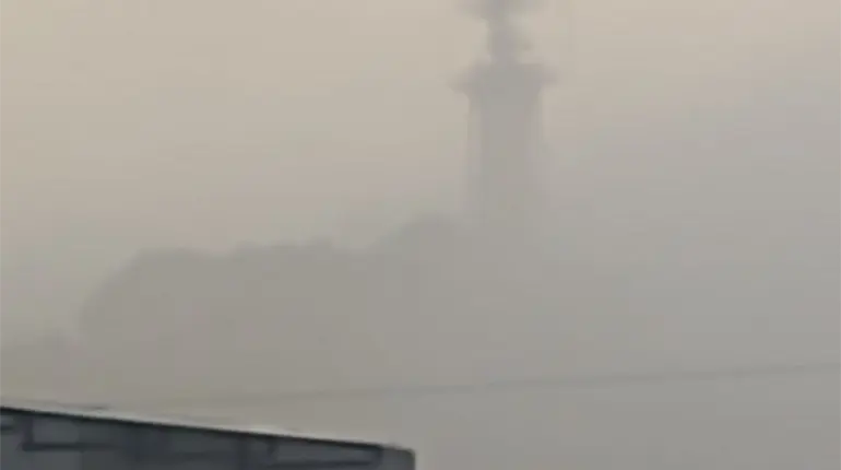 Despegues y aterrizajes en el AICM se ven afectados por banco de niebla