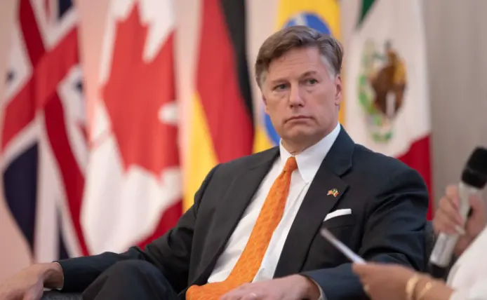 Landau lamenta postura de México sobre el bloqueo a Cuba