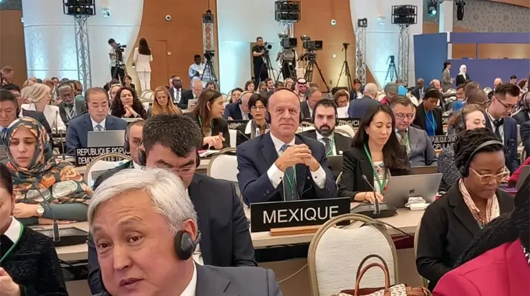 Participa el tabasqueño Juan Antonio Ferrer Aguilar en la 43 sesión de la Conferencia General de la UNESCO en Uzbekistán