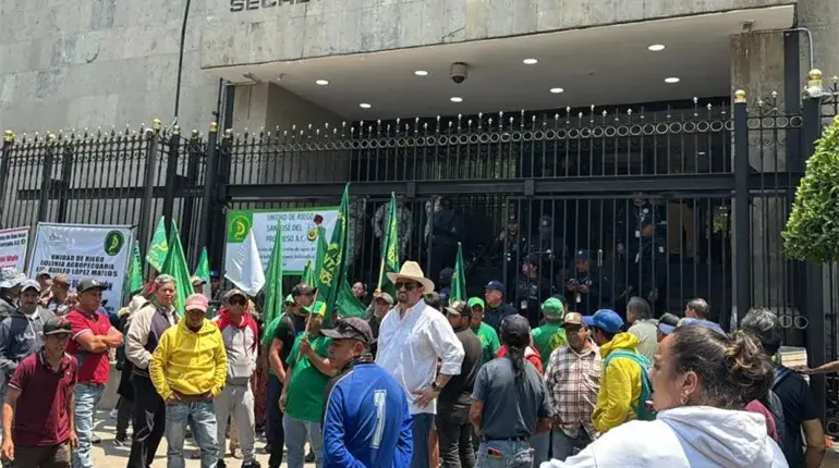 Había intermediarios que buscaron beneficios propios en protesta de agricultores: Sheinbaum