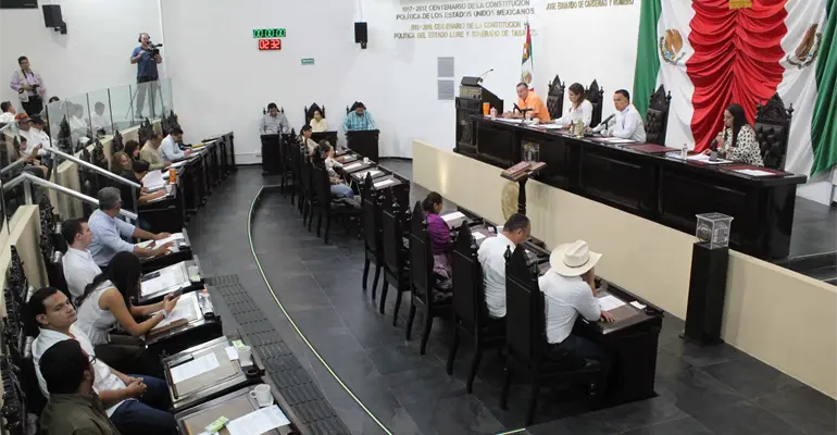 Recibe Congreso primeras leyes de ingreso 2026 de los ayuntamientos