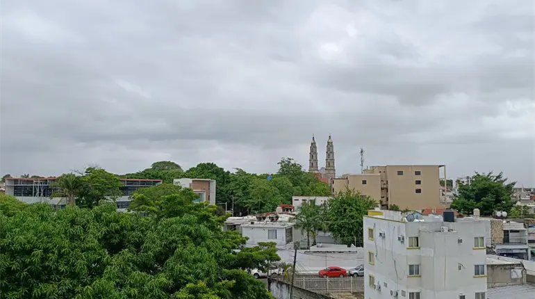 Lluvias aisladas y ambiente caluroso se espera este viernes en Tabasco
