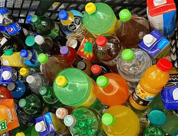 Listos aumentos en precios de refrescos y cigarros para el 2026