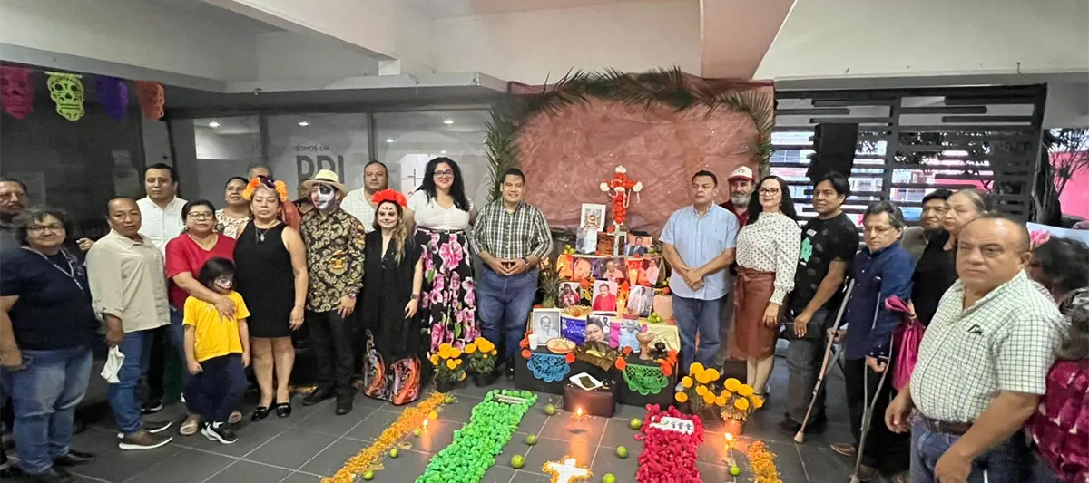 Inaugura PRI Tabasco su altar de muertos y rinde homenaje a militantes que han fallecido