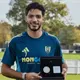 Raúl Jiménez recibe reconocimiento por 200 partidos en Premier League