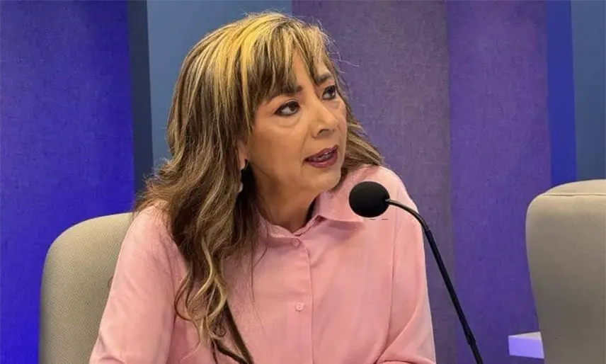"Ni eso pueden hacer bien" dice Lorena Beaurregard sobre reacción de Enrique Iglesias a su participación en la Feria Tabasco