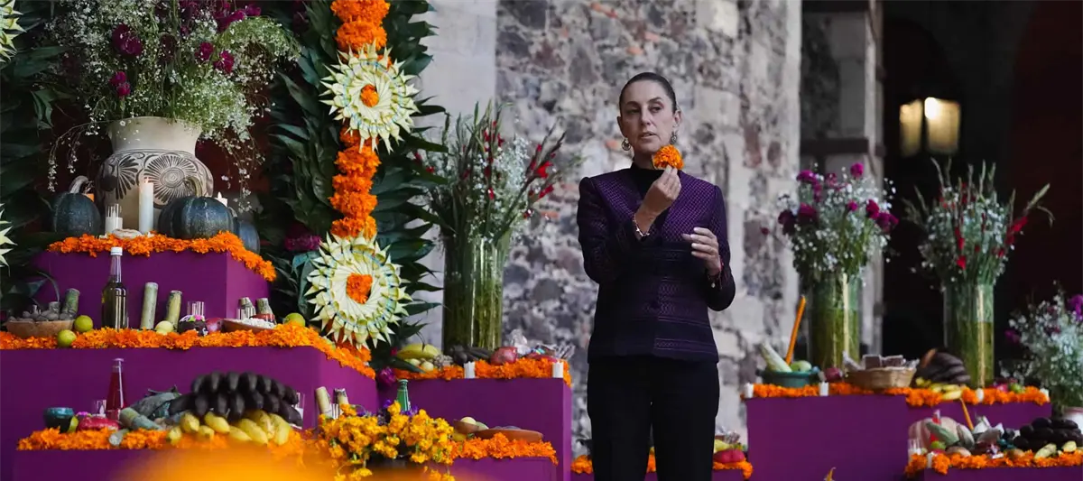 Sheinbaum dedica altar de muertos a las mujeres indígenas de México