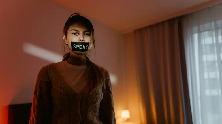 Advierten sobre rezago de atención a mujeres víctimas de violencia en Tabasco