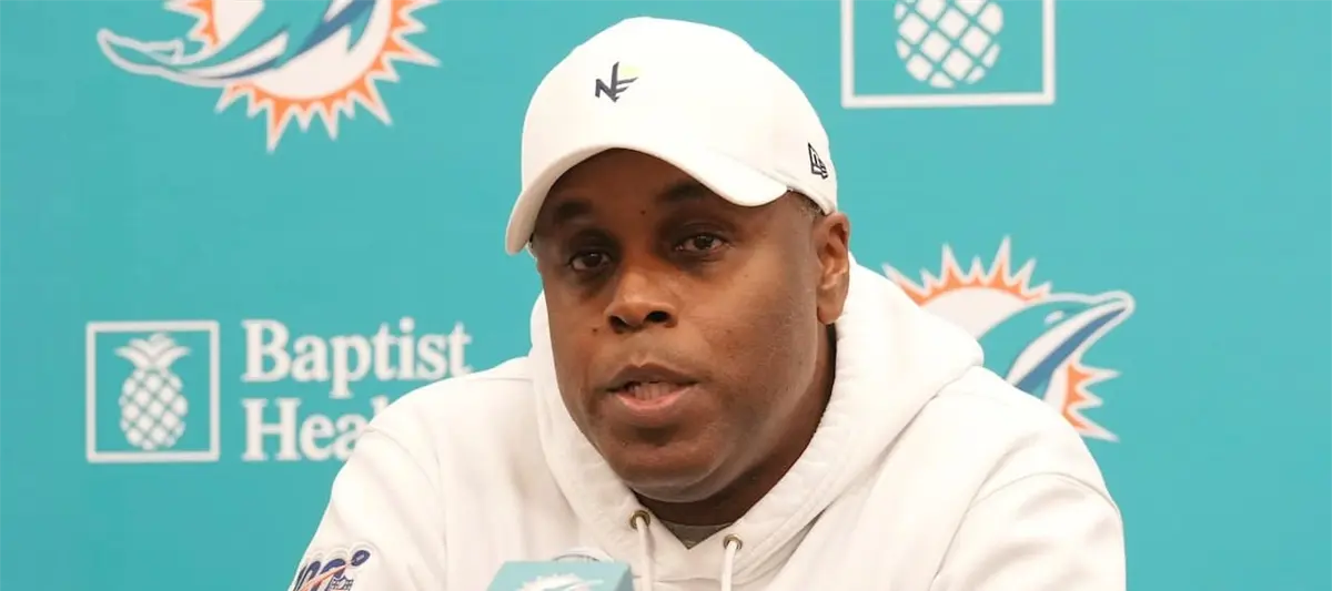 Los Delfines de Miami despiden al gerente general Chris Grier tras derrota ante Ravens