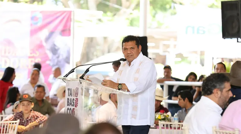 Envía mensaje Javier May a sus adversarios en spot por su primer informe de gobierno