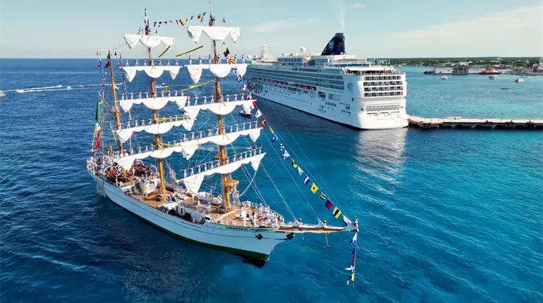 Tras accidente en Nueva York, Buque Escuela Cuauhtémoc llega a Cozumel