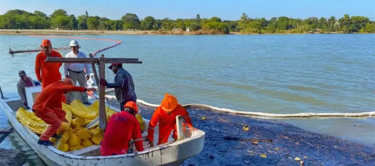 Continúa limpieza de Río Pantepec tras derrame