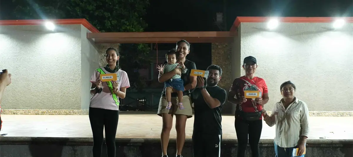 Oxolotán realiza con éxito carrera atlética por festejos de Día de Muertos