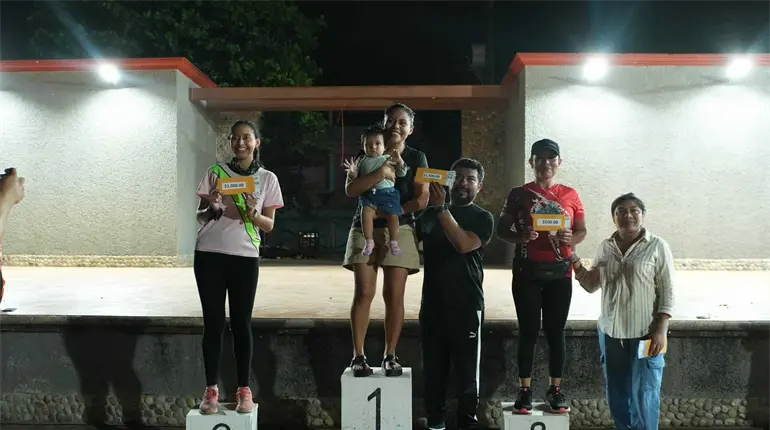 Oxolotán realiza con éxito carrera atlética por festejos de Día de Muertos