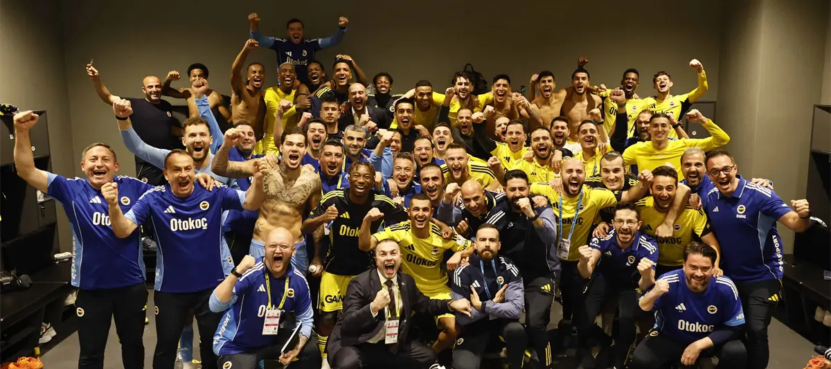 Edson Álvarez y el Fenerbahçe remontan para ganar 3-2 ante el Besiktas