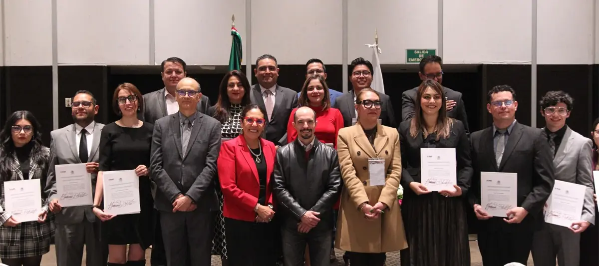 Entrega INE constancias a consejeros de OPLES designadas para periodo 2025-2032