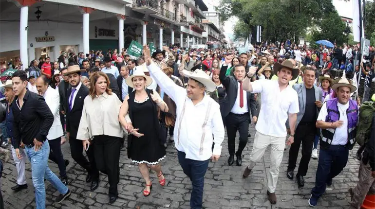 May dice que oposición utiliza con fines políticos asesinato de edil de Uruapan