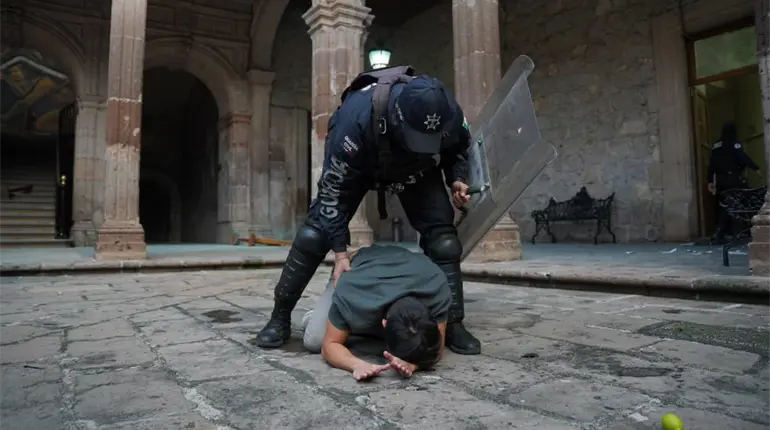 Investigan a provocadores que causaron daños en Palacio de Gobierno de Michoacán: Sheinbaum