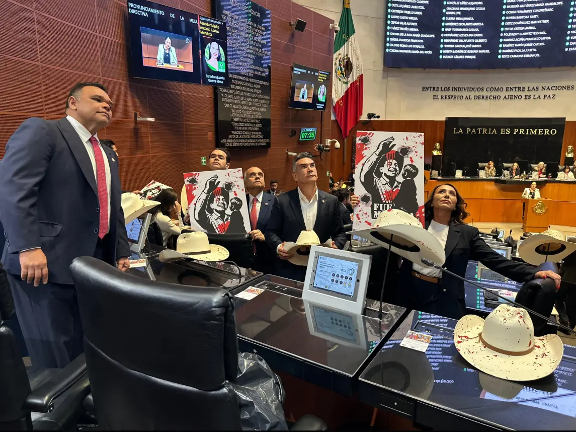 "Llora por Carlos Manzo": Lilly Téllez arremete contra Fernández Noroña en el Senado