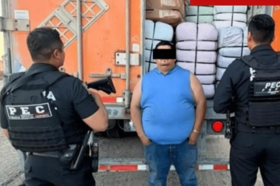 Aseguran en Guanajuato presunto contrabando de ropa, bolsas y zapatos valuado en más de 4 mdp