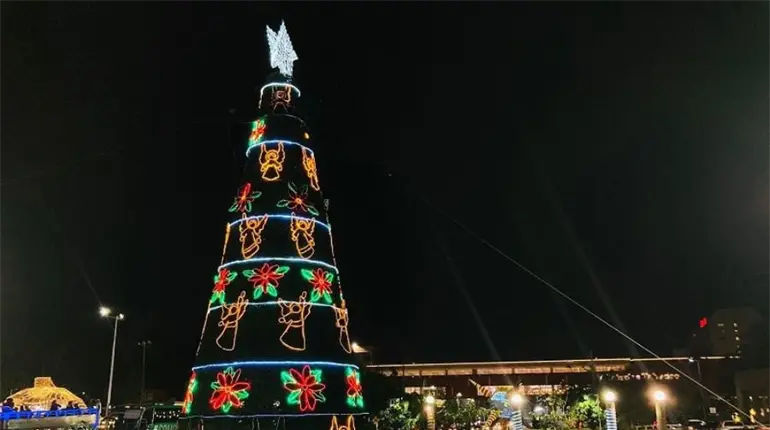 Después del 15 de noviembre iniciarían con colocación de adornos navideños en Villahermosa