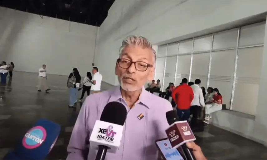 Presentan colectivos LGBT propuesta para que reforma electoral evite usurpación de lugares