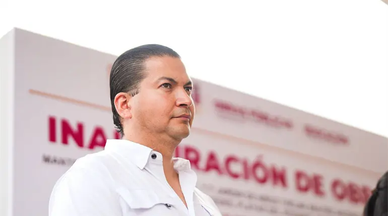 "No esperaba menos de ellos" responde Bracamonte a negativa del PRI y PRD de acudir a recepción del informe de May