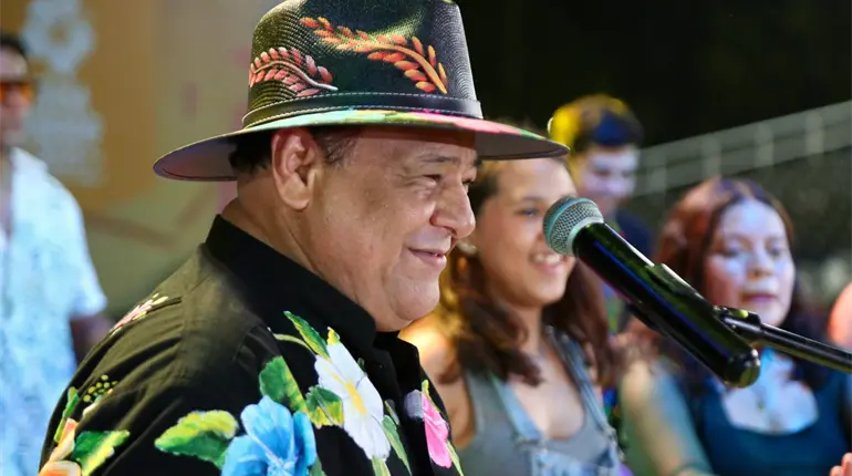 Propone Chemaney un baile gratuito en apoyo a Fátima Bosch