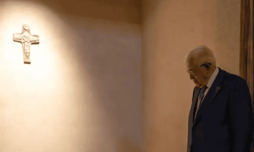 "No me voy a olvidar lo que hizo por Palestina": Mahmud Abbas tras visitar la tumba de Francisco