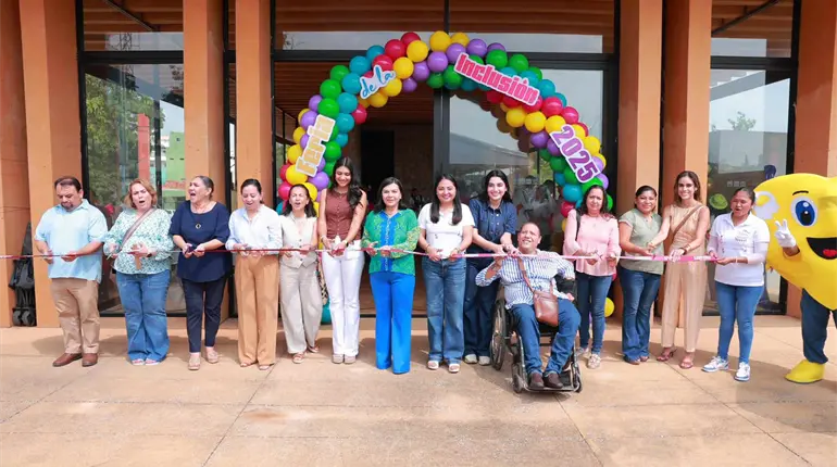 Realizan en Centro primera Feria Inclusiva para personas con discapacidad