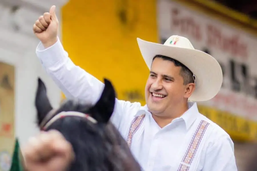 Ayuntamiento de Uruapan convoca a donar llaves para hacer una estatua en honor a Carlos Manzo