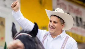 Ayuntamiento de Uruapan convoca a donar llaves para hacer una estatua en honor a Carlos Manzo