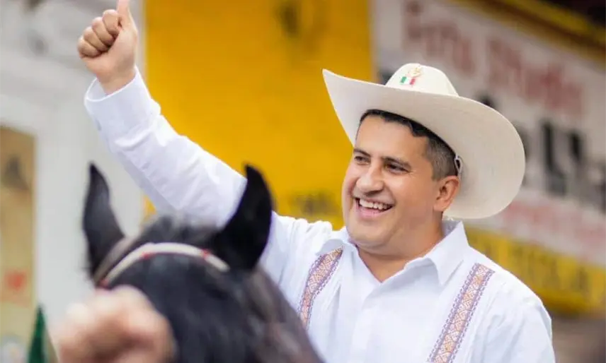 Ayuntamiento de Uruapan convoca a donar llaves para hacer una estatua en honor a Carlos Manzo