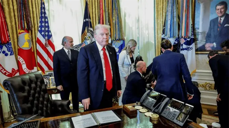 Trump no descarta mantener conversaciones con Venezuela tras ataques en el mar Caribe