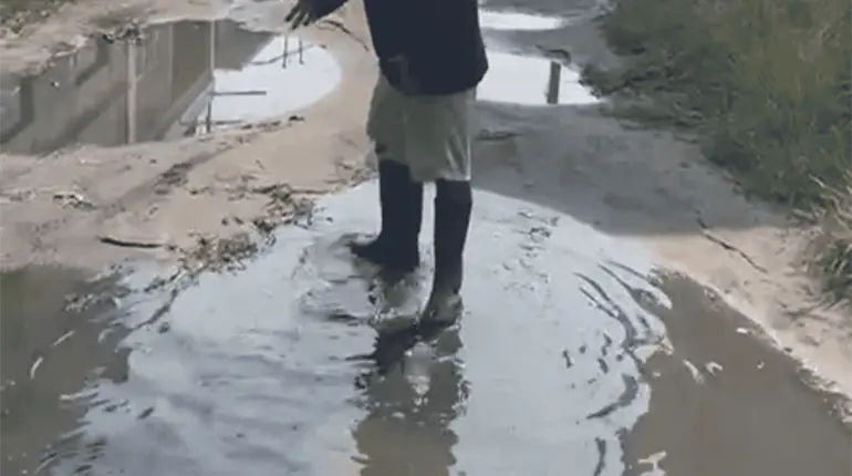 Pide ciudadano reparación de calle en malas condiciones desde hace 40 años en la Miguel Hidalgo, Centro